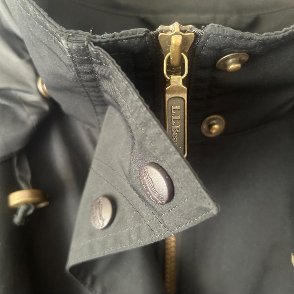 Vintage L.L. Bean Black Raincoat - Picture 5 of 9